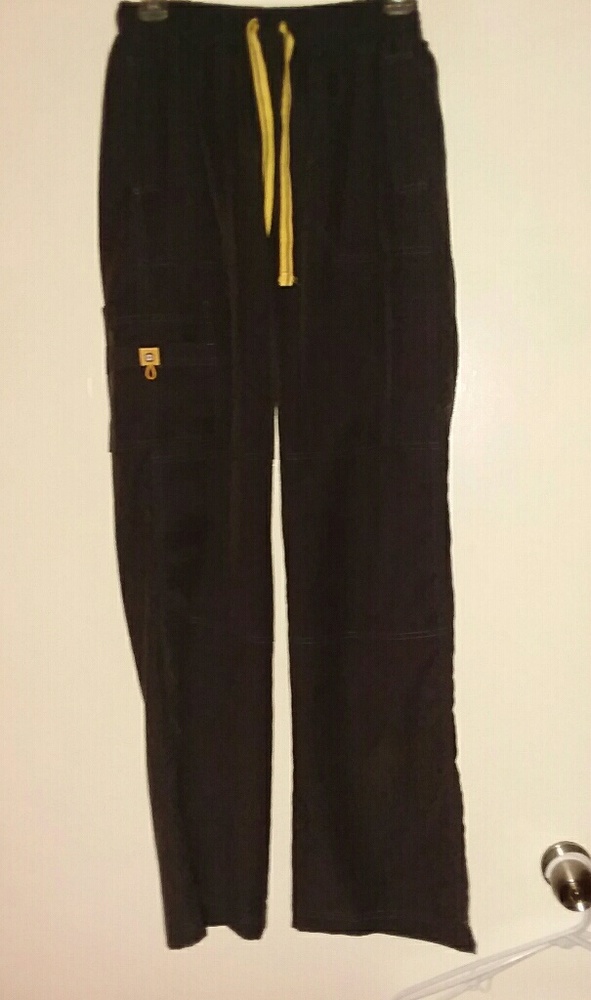 Wonder Wink Spread Good Cheer Women's Scrub Pants